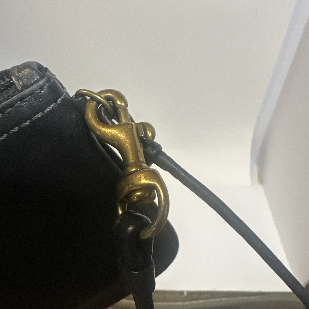 Coach Leather  Wristlet Purse Clutch Wallet Black Coach Signature Logo 6x4x1 - Picture 5 of 6